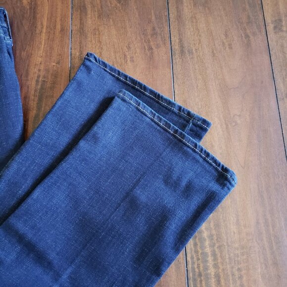 Levi's 415 Classic Boot Cut Sculpt Hypersoft Women Stretch Denim Jeans Size 16W - Picture 15 of 16